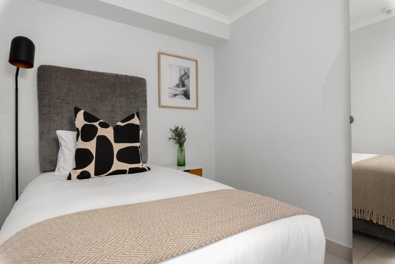 Apartment 220 On Loop Luxury