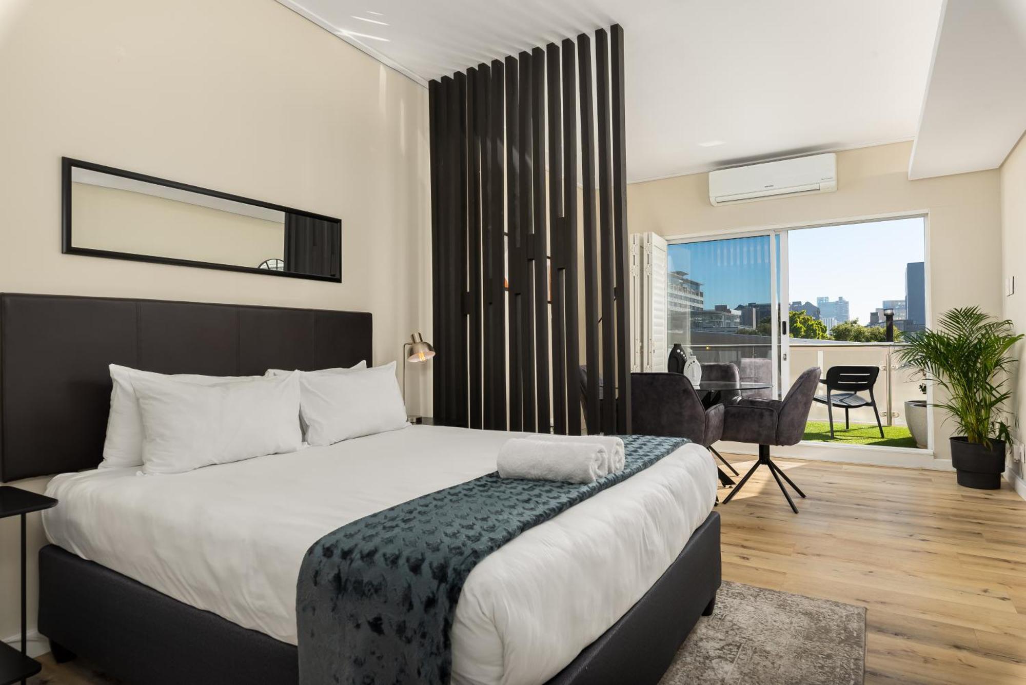 Apartment 220 On Loop Luxury