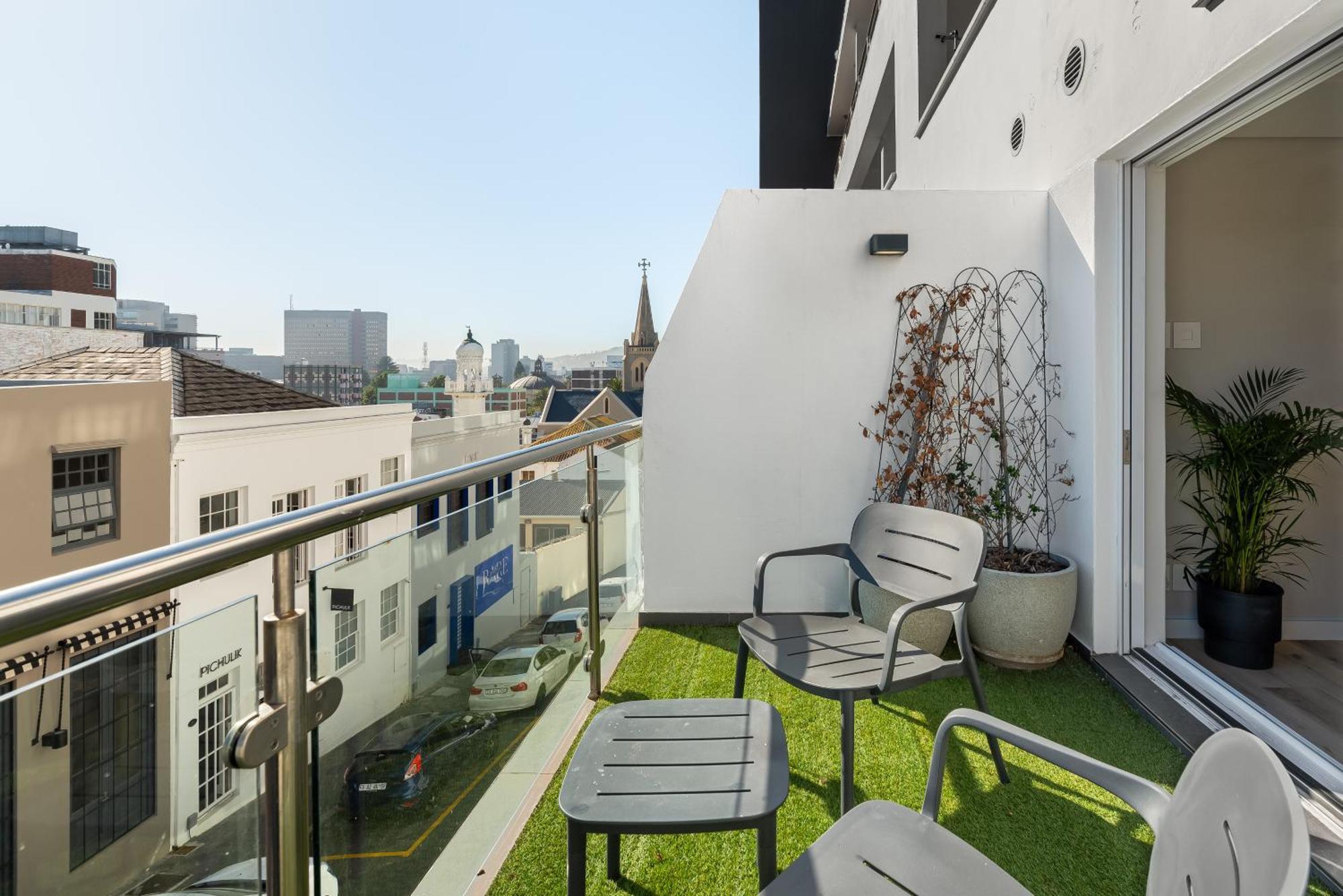 220 On Loop Luxury Apartment Cape Town