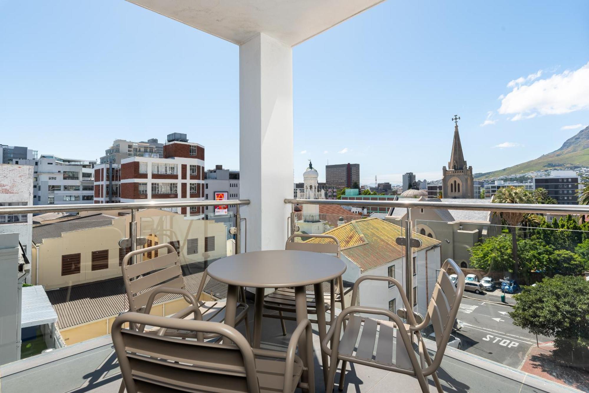 Apartment 220 On Loop Luxury *